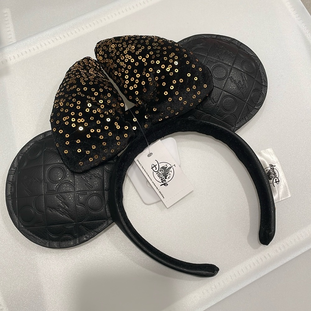 Walt Disney World 50th Anniversary Black and Gold Ears Headband. NEW UNUSED!